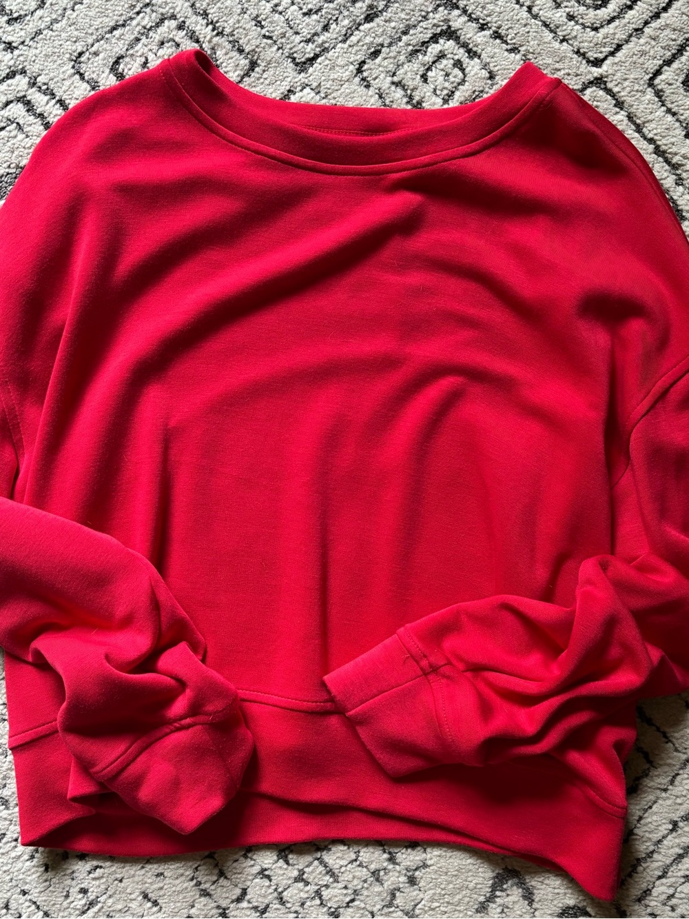 Super daft bright red pullover medium